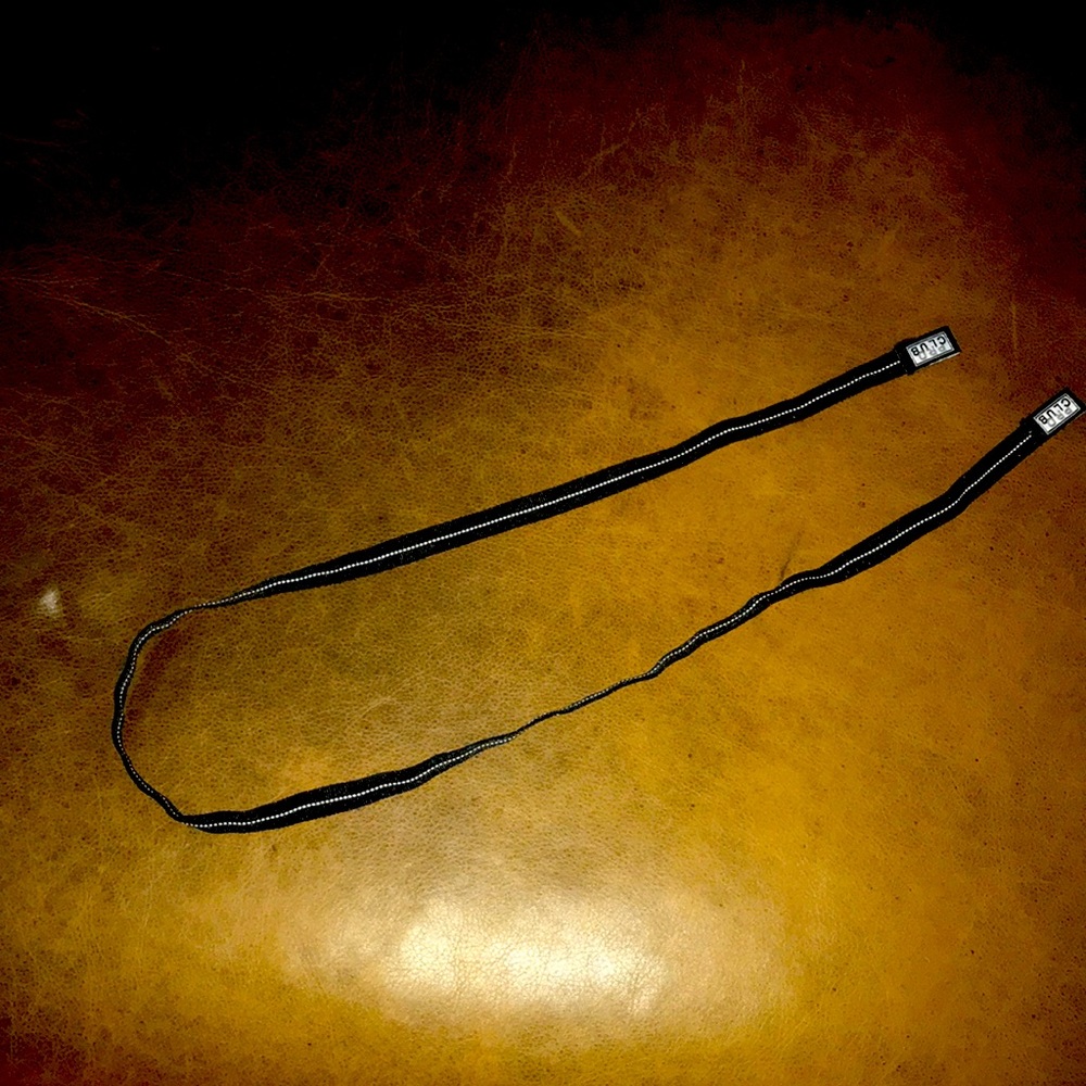 cheap ProClubJacket,in mid condition,string seperate,zipper broke, getting rid